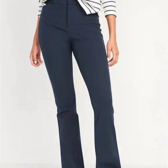 Old Navy Pants - NWOT Old Navy Navy Boot-Cut High-Rise Women's Pants